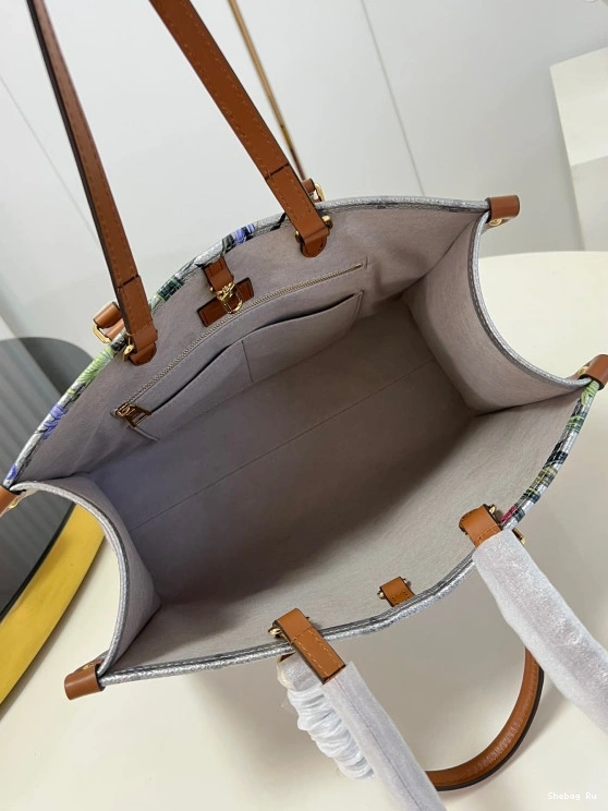 VUITTON LOUIS MM ONTHEGO 0727